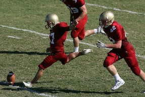 爱游戏中国官方登录入口网站-中国篮球在奋斗中不断超越，中国篮球崛起